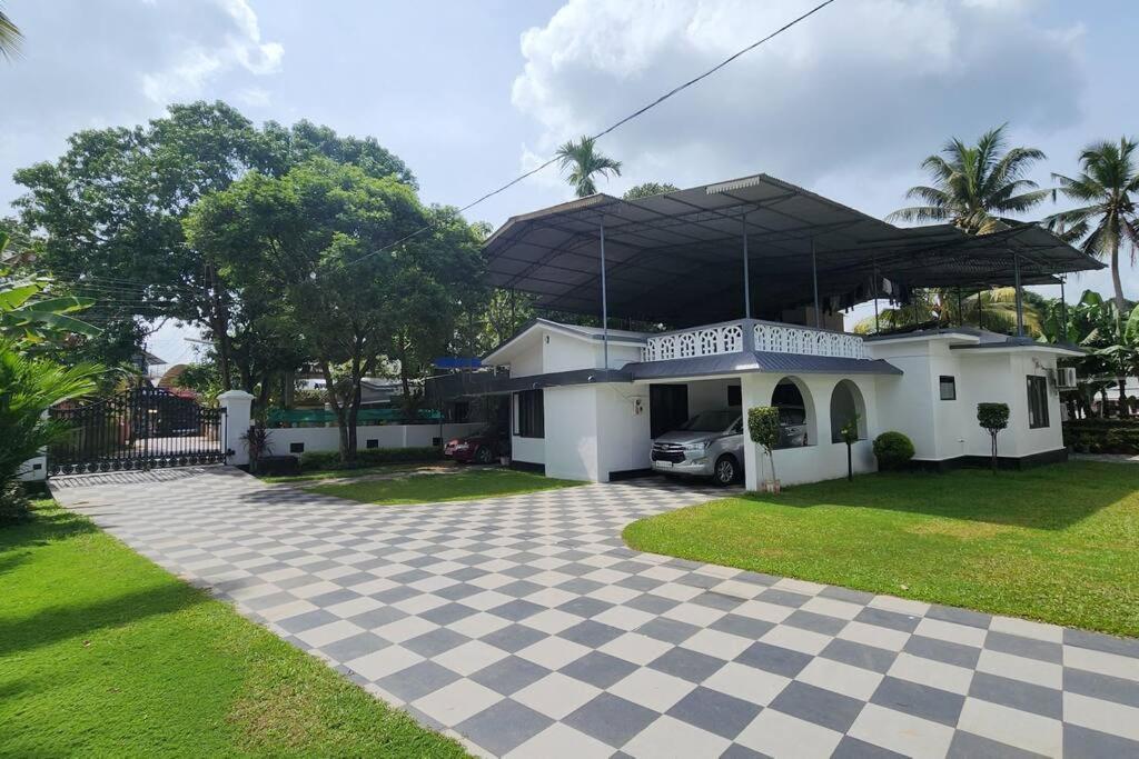 Garden Park Villa ทิรูวัลละ ภายนอก รูปภาพ